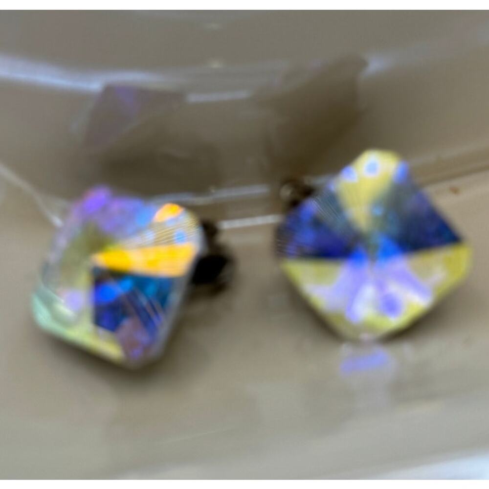 Vintage 1980's clip on crystal iridescent earrings modern chic glam styles